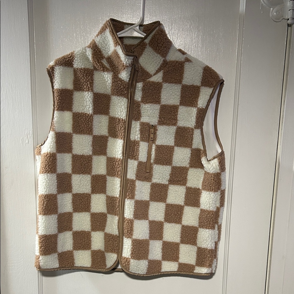 Checkered Sherpa Vest Medium